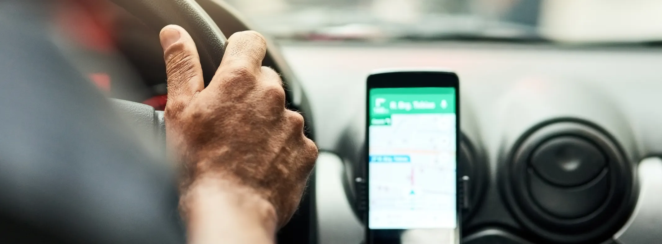 Ride-hailing: pośrednictwo w przewozach osobowych – polska reforma
